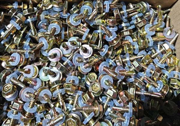 貝貝熊六角鉆尾釘